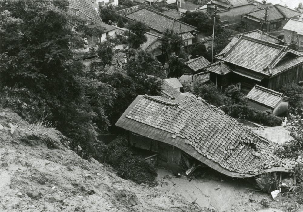 被災した民家（灘区寺口町）