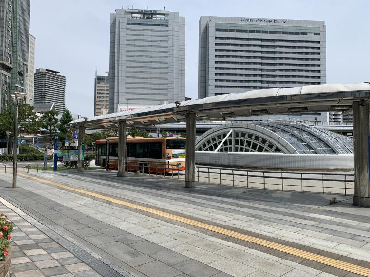 写真（神戸駅南口バス停）